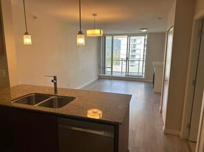 9888 Cameron St in Burnaby, BC - Building Photo - Building Photo