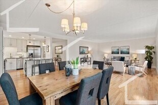 51 John St in Brookline, MA - Building Photo