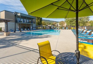 Chattanooga Luxury Apartments For Rent Tn Radius Mountain Creek Apartments
