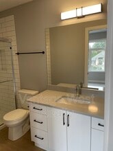 1435-1435 Cara Gln Ct in Kelowna, BC - Building Photo - Building Photo