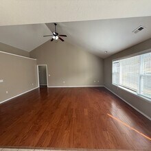 464 Oak Brook Estate Ct in Walnut Shade, MO - Building Photo - Building Photo