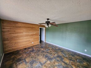 1600 Kings Rd in Leesville, LA - Building Photo - Building Photo