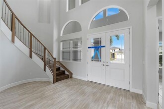 5217 Liberty Ln in Westlake, FL - Foto de edificio - Building Photo