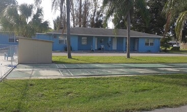 10464 106th Ave N in Largo, FL - Building Photo - Building Photo