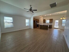 20110 Woodrock St in Harrah, OK - Building Photo - Building Photo