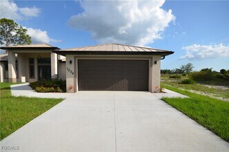 1234 Bermar St in Ft. Myers, FL - Building Photo - Building Photo