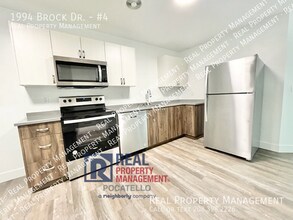 1994 Brock Dr in Pocatello, ID - Building Photo - Building Photo