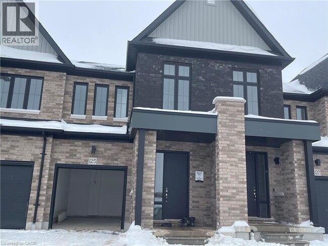 property at 125 Manuel St