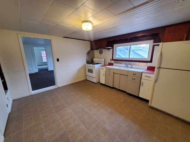 15 Lorenzo St in Rochester, NY - Building Photo - Building Photo