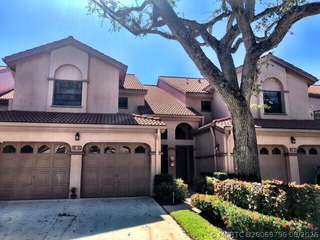 5290 Europa Dr