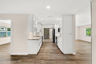 215 S Robert Way in Satellite Beach, FL - Building Photo - Building Photo