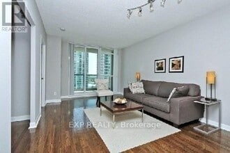 235-1235 Sherway Gardens Rd in Toronto, ON - Building Photo - Building Photo