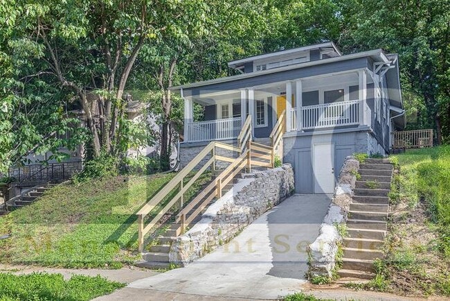 1825 E 67th St in Kansas City, MO - Building Photo - Building Photo