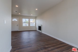 6324 Goodland Ave in Los Angeles, CA - Building Photo - Building Photo