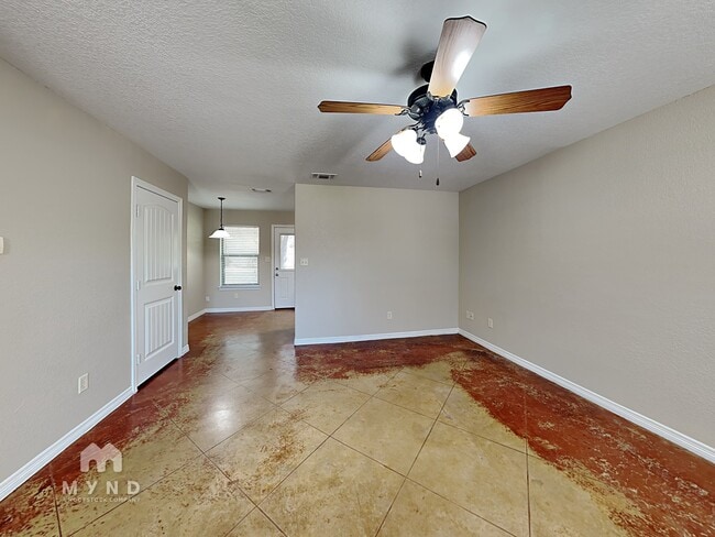 414 N Ave E in Springtown, TX - Building Photo - Building Photo