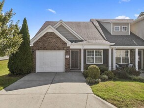 1067 Muna Ct in Spring Hill, TN - Building Photo - Building Photo