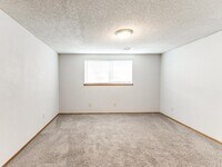 2524 Boxwood Ave photo'