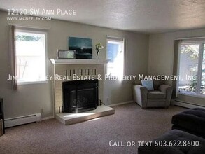 12120 SW Ann Pl in Tigard, OR - Foto de edificio - Building Photo