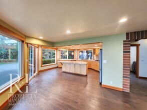 31710 Sunrise Beach Ct NE in Kingston, WA - Building Photo - Building Photo