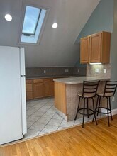 466 E Merrimack St-Unit -3 in Lowell, MA - Building Photo - Building Photo