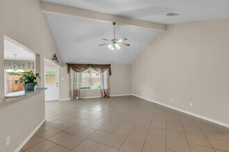 10906 Cayman Mist Dr in Houston, TX - Building Photo - Building Photo