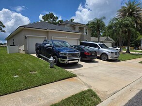 2285 Gardenmoss Dr in Green Cove Springs, FL - Building Photo - Building Photo