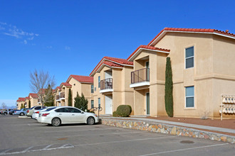 Cambria Apartments in El Paso, TX - Building Photo - Building Photo