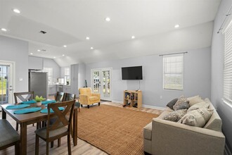 3582 Co Rd 476 in Palacios, TX - Building Photo - Building Photo