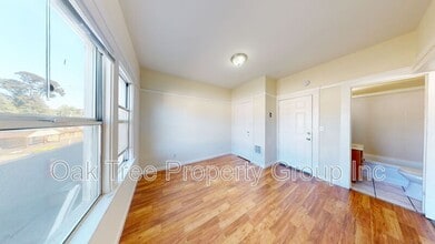2605 High St in Oakland, CA - Foto de edificio - Building Photo