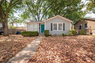 3206 Funston St in Austin, TX - Building Photo - Building Photo