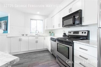 32725 George Ferguson Way in Abbotsford, BC - Building Photo - Building Photo