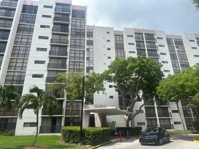property at 17021 N Bay Rd