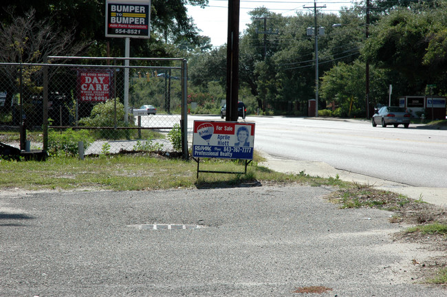 W Montague Ave in North Charleston, SC - Building Photo - Building Photo