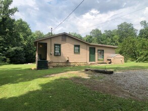 864 Jess Town Ln in Seymour, TN - Building Photo - Building Photo