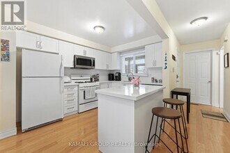 112 Kersey Crescent in Richmond Hill, ON - Building Photo - Building Photo