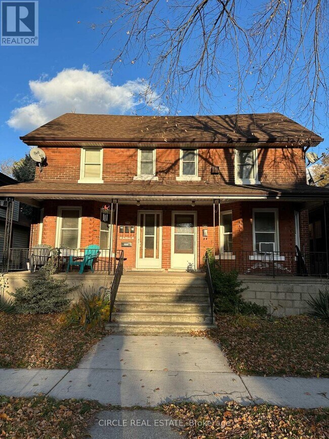 202-204 MCKAY AVENUE in Windsor, ON - Building Photo - Building Photo