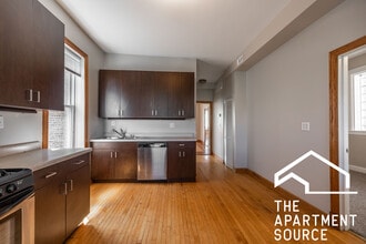 3110 W Fullerton Ave, Unit 2 in Chicago, IL - Building Photo - Building Photo