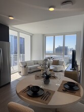 151 NE 20th Ter, Unit 811 in Miami, FL - Building Photo - Building Photo