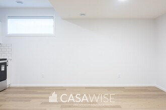 9458 Colak Ln SW in Edmonton, AB - Building Photo - Building Photo