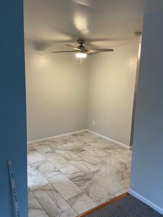 4709 Croftshire Dr, Unit 3A in Dayton, OH - Foto de edificio