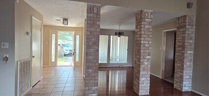 1910 Quail Meadow Dr in Missouri City, TX - Building Photo - Building Photo