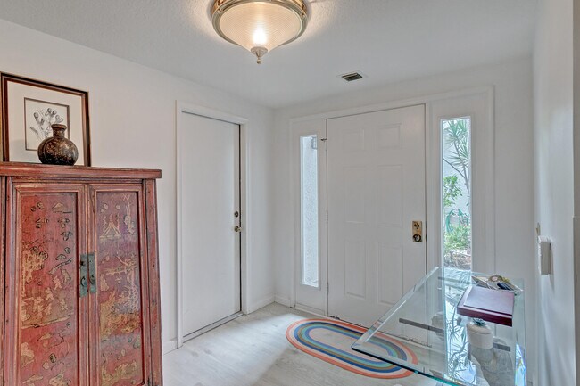 3940 Back Bay Dr in Jupiter, FL - Building Photo - Building Photo