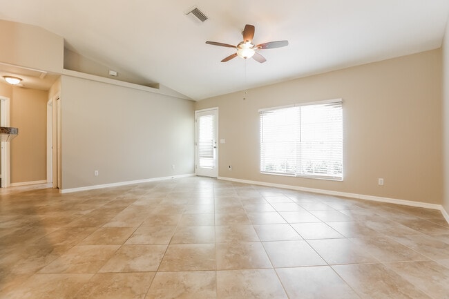 3132 Johannesberg Rd in North Port, FL - Building Photo - Building Photo