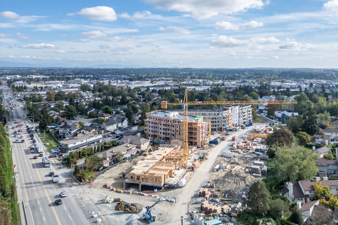 19310 Fraser Hwy in Surrey, BC - Building Photo