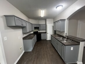 1017 Cordova Ridge Pl in Cordova, TN - Building Photo - Building Photo