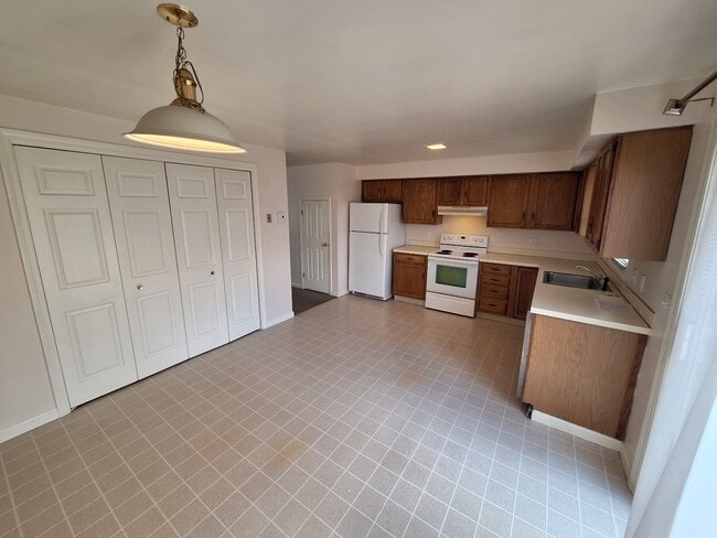 property at 19 Robinson St