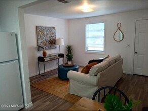 5364 Marybudd Ave in Jacksonville, FL - Building Photo - Building Photo