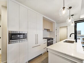 8375 Broadcast Ave SW in Calgary, AB - Building Photo - Building Photo