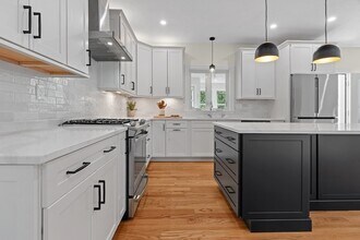 11 St Paul Ln in Westford, MA - Building Photo - Building Photo