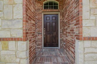 1607 Lake Eden Dr in Euless, TX - Building Photo - Building Photo